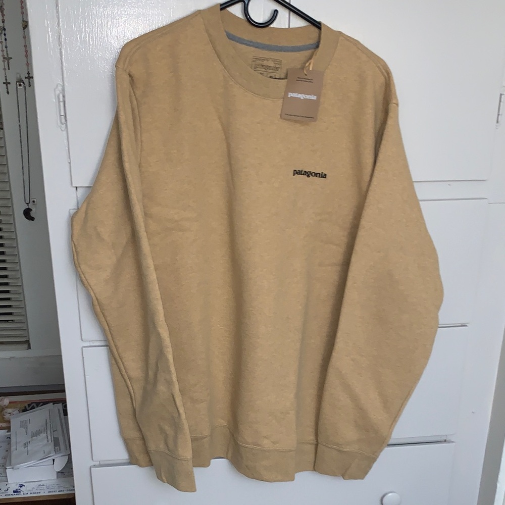 Patagonia Men's Beige Crewneck Sweater